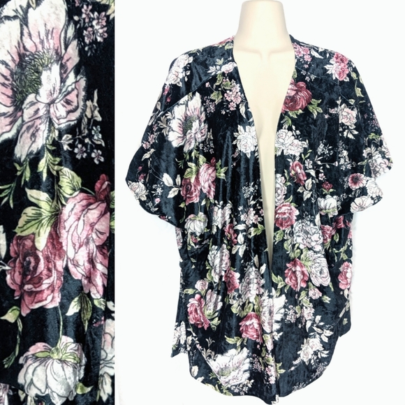 Chloe & Katie Pink Floral Black Velvet Kimono Sz M - Picture 1 of 8